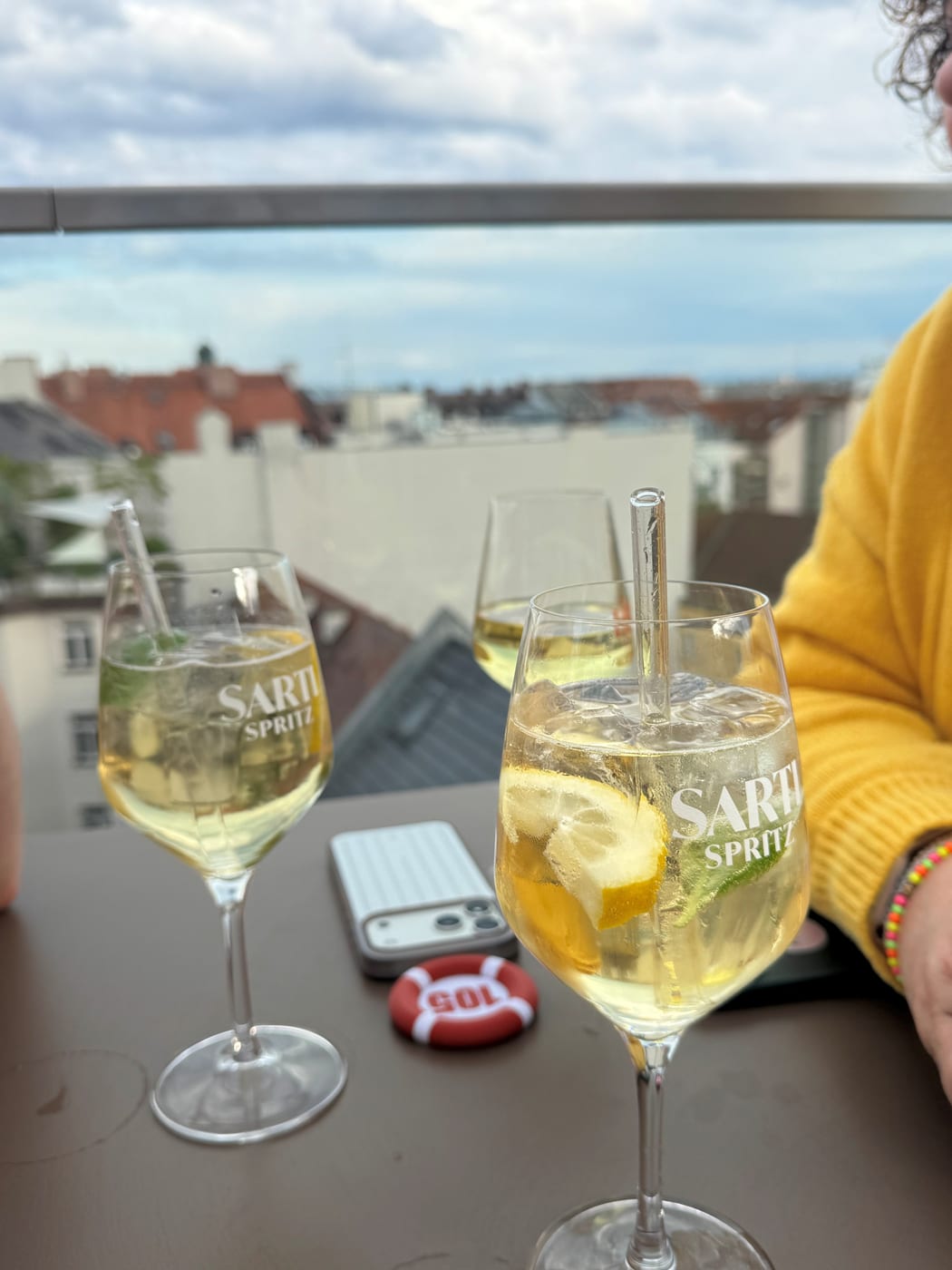 FreiSchwimmer Rooftop Bar